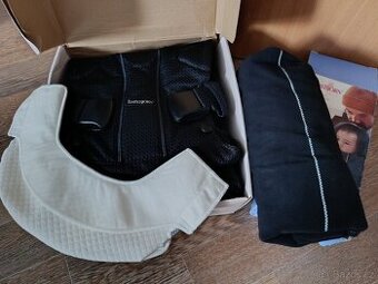 Set BabyBjörn nosítko Airy mesh + přikrývka + bryndák
