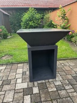 Zahradní gril / ohniště – 800x800 mm, 10 mm silná ocel