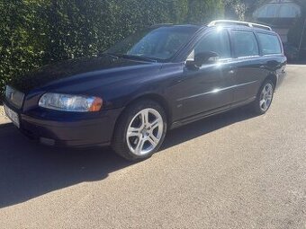 Volvo V70 2,5 AWD