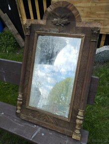 Staré dřevěné zrcadlo