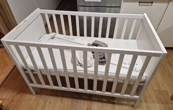 Dětská postýlka 120x60cm (IKEA Sundvik) se zábranou