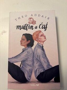Theo Addair Muffin a čaj