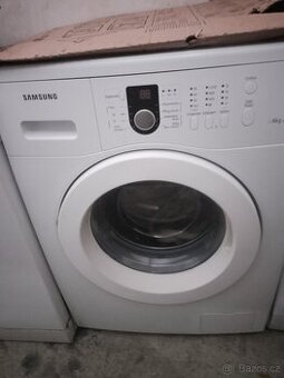 Pračka samsung na 6 kg top stav.