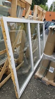 Okno PVC fixní- 2600x1560 mm - Starší
