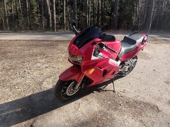 Honda vfr 800