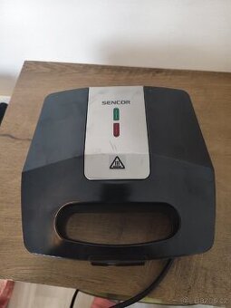 Toustovač SENCOR SSM 9410SS