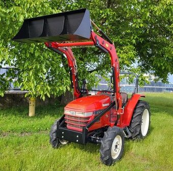 YANMAR AF310D s čelním nakladačem