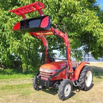 YANMAR AF310D s čelním nakladačem