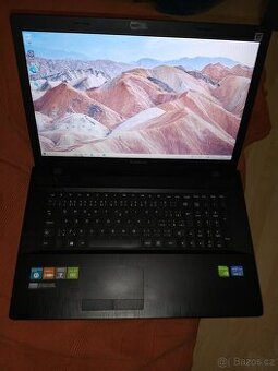 17,3" Herní notebook, Intel i5 až 3,2ghz;2gb grafika