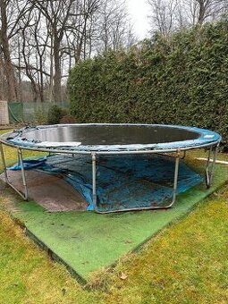 Trampolína 4,5m funkční - 1