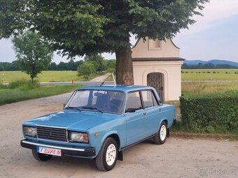 LADA 2107 - 1