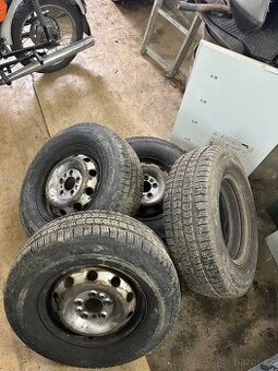 Pneu na discích 225/70 R15C