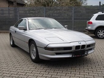 BMW 850i E31 1991 stříbrný celolak, najeto jen 122 600 km