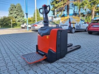 zánovní elektrický paletový vozík BT LPE 200