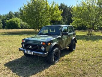 Lada Niva Bronto