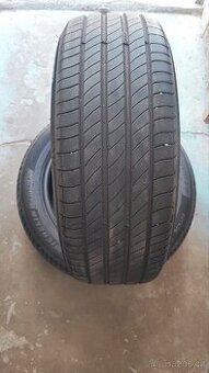 2ks 205/55/17 Michelin Primacy 4, DOT1621, vzorek 6.4mm.