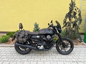 Moto Guzzi V7 Stone 850 2023