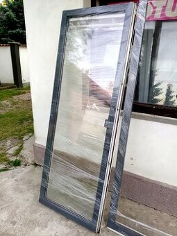 Balkonové dveře antracitove, doprava
