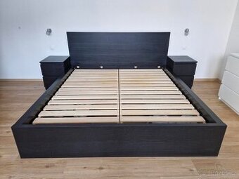 IKEA MALM postel 180x200cm, úložný prostor + 2 noční stolky