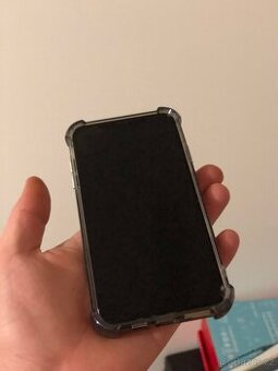 iPhone XS Max 64GB (baterie 79%)