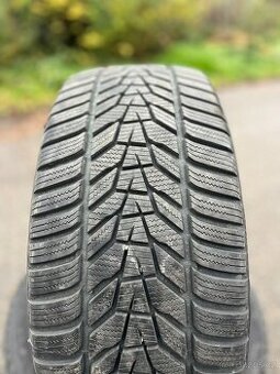 Prodam zimni pneu Hankook 245/45r18