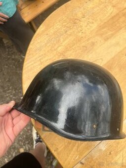 Stará hasičská helma