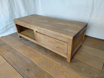 Nízká masivní komoda - botník