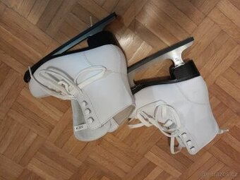 Dívčí brusle 34 - Top stav