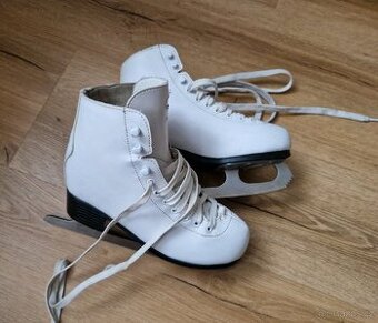 Dívčí brusle vel. 36