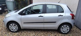 Toyota Yaris 1,3 benzín 64 kW