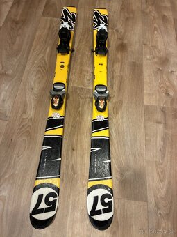 Sjezdové lyže 110 plus lyžáky stélka 26cm