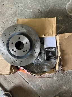 Mercedes w204 brzdové kotouče