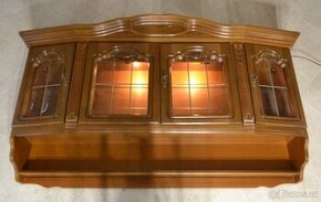 Rustikální, dubová, nástěnná, kuchyňská vitrína.