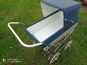 Dětsky kočarek retro