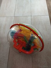 Koule labyrint a hlavolam 3D