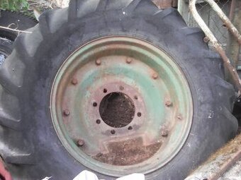 Prodálm kola na ZETOR SUPER 50 16,9-28