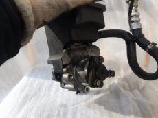 BMW E46 E39 - servo čerpadlo