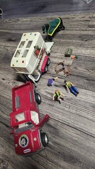 Schleich 42436 auto s koňských přívěsem