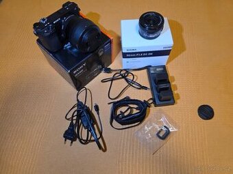 Sony a6400 + 2 objektivy