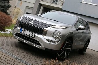 Mitsubishi Outlander 2.4 ,7míst, intense