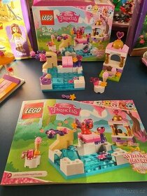 LEGO Disney 41069 Zlatíčko a jeho den u bazénu