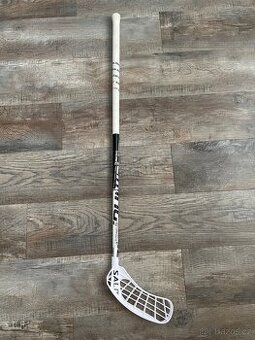 Florbalová hokejka Salming Composite 29 Quest2