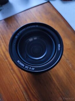 Nikon ED 18-300 mm F/3.5-5.6 G AF-S DX VR