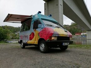 Renault Trafic - Food truck - rolovaná zmrzlina
