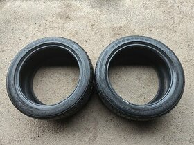 Prodám 2ks letních pneu Firestone 235/45/R17