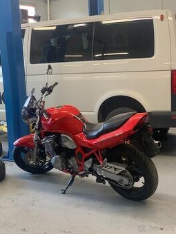 Suzuki bandit gsf 600
