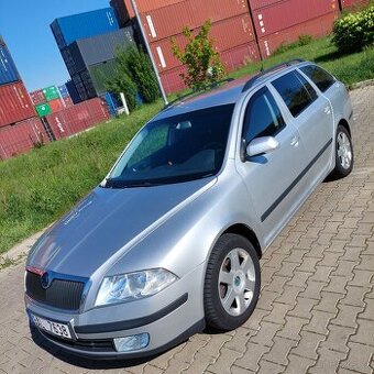 Škoda Octavia 1.9 tdi 77 kW. DSG ELEGANCE