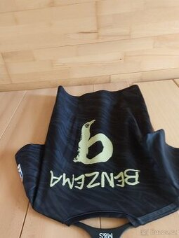 Dres Benzema 9 - 1