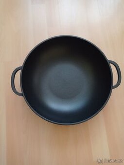 Wok pánem 32 cm, top stav