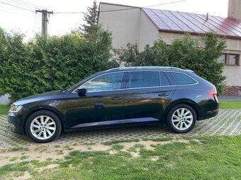 SKODA SUPERB III COMBI 2.0TDI-110KW PANORAMA NAVI LED